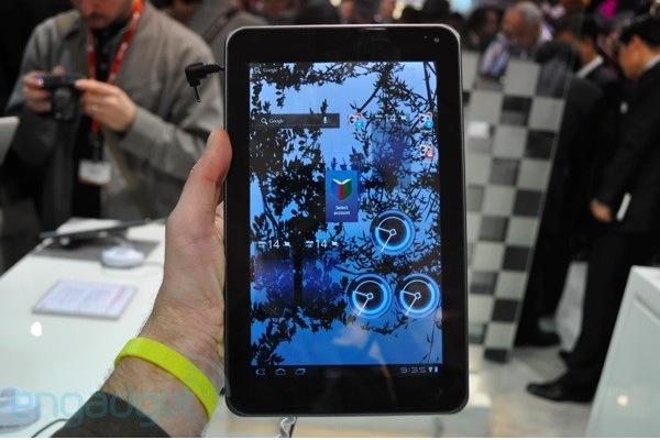 LG Optimus pad.jpg
