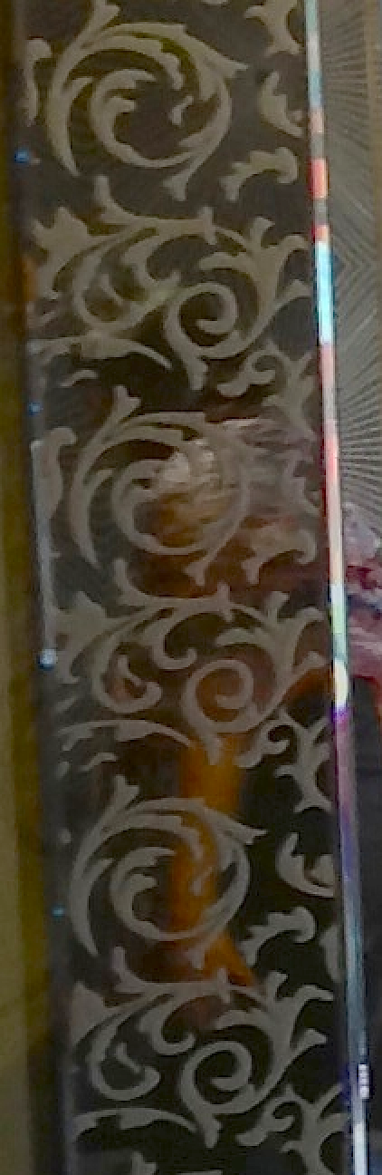 i want to have the flower pattern to be blurry and the rest to be normal mirror.