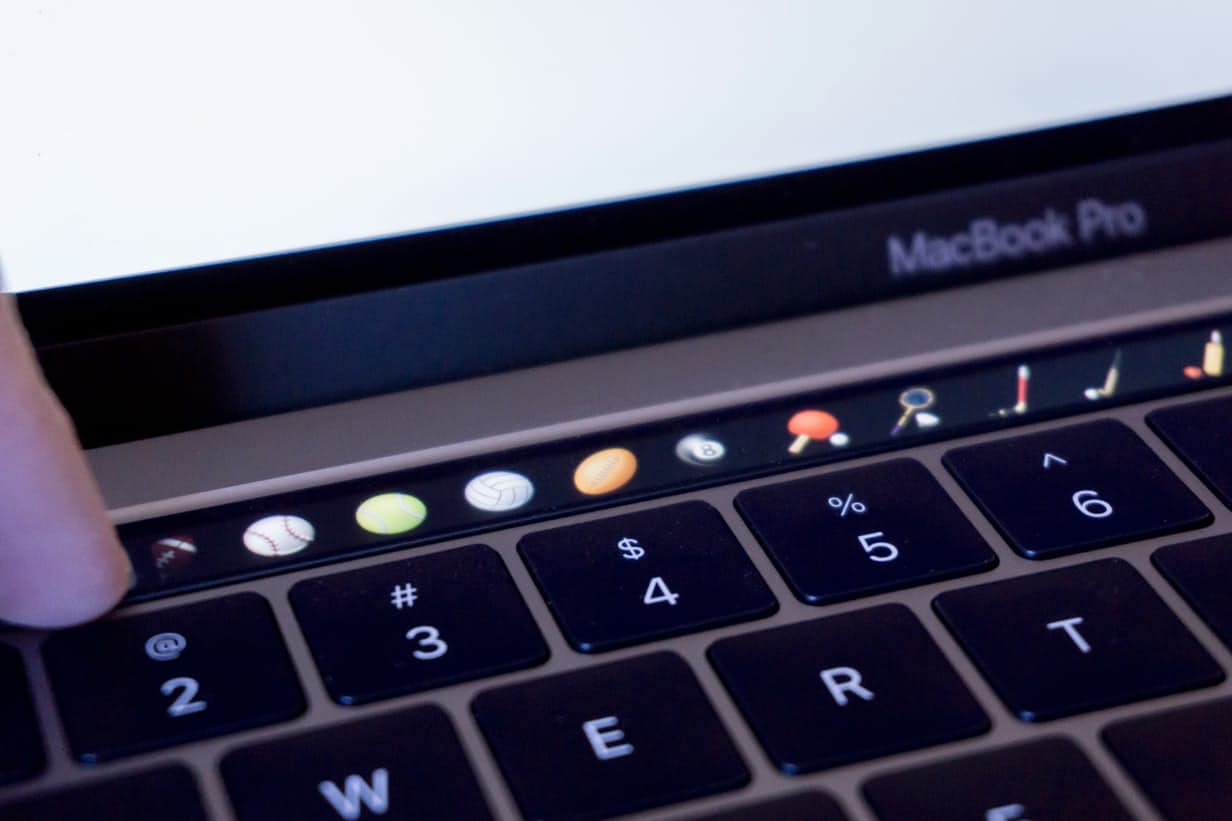 macbook-pro-touch-bar-review-11.jpg