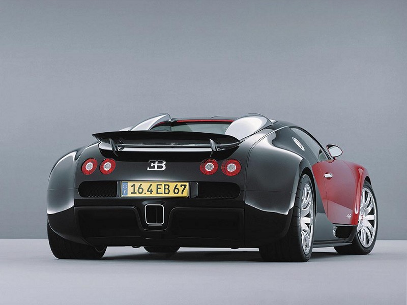 Bugatti-Veyron-1-800x600.jpg